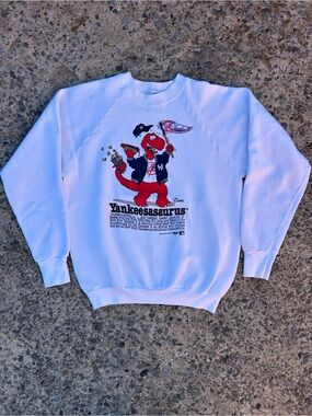 VTG Rare 1989 NY Yankees Yankeesasaurus Sweatshirt SZ L MLB